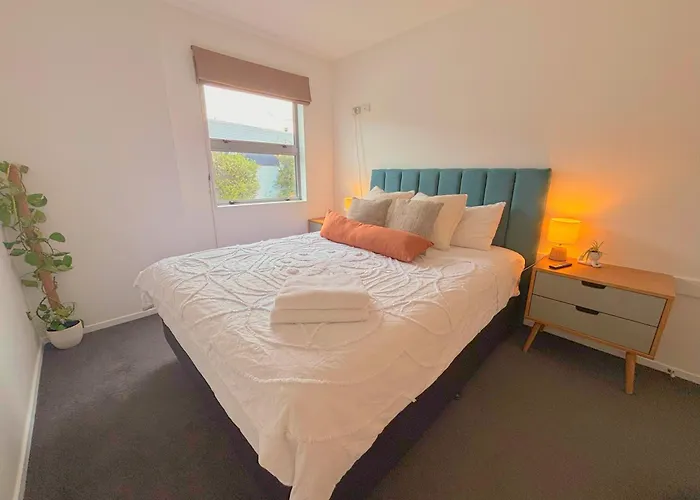 아파트 Wanaka 2Br, Spa & Sauna, Walk To Town *