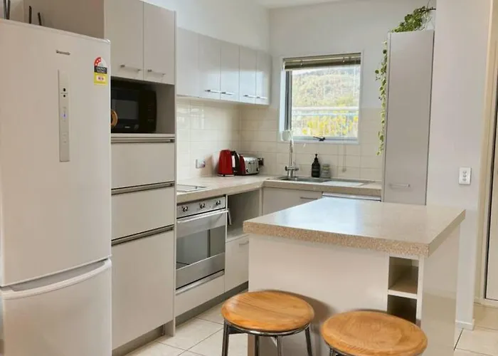 Wanaka 2Br, Spa & Sauna, Walk To Town *