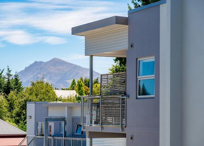Wanaka 2Br, Spa & Sauna, Walk To Town *
